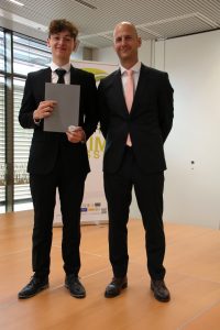 8A Zeugnisverteilung (1)