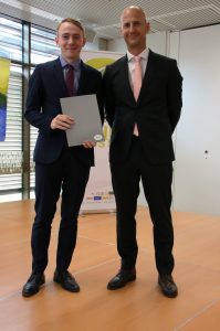 8A Zeugnisverteilung (27)