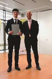 8A Zeugnisverteilung (30)