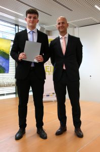 8A Zeugnisverteilung (36)