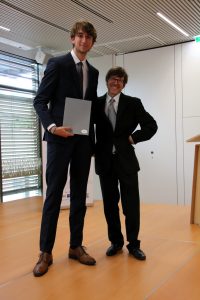 8B Zeugnisverteilung (15) Kopie