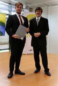 8B Zeugnisverteilung (17) Kopie