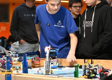 ROOTBOTS feiern Erfolge beim FLL-Wettbewerb